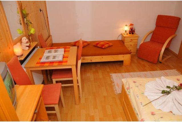 Rodinne Apartmany Alpinka Oscadnica Rom bilde